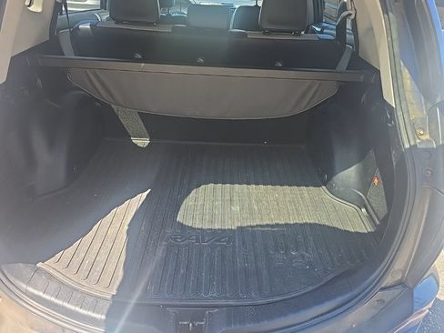 Used 2018 Toyota RAV4 Limited w/ Advanced Technology Package AWD/4WD image 10