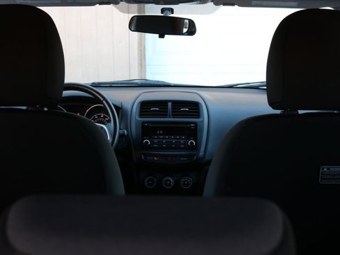 Used 2015 Mitsubishi Outlander Sport ES image 33