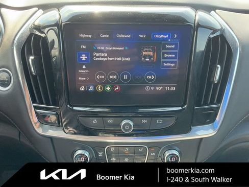 Used 2023 Chevrolet Traverse LT FWD image 23