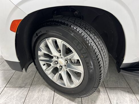 Used 2023 Chevrolet Suburban Premier image 35