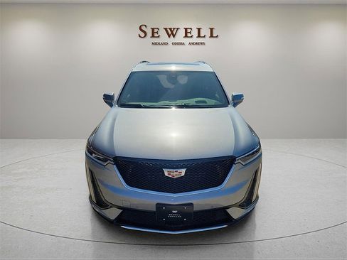 New 2025 Cadillac XT6 Sport w/ Technology Package image 8