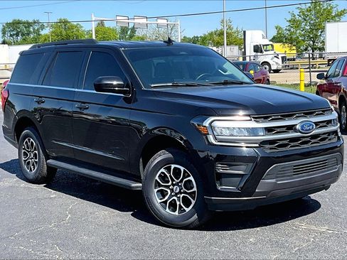 Used 2024 Ford Expedition XLT AWD/4WD image 38