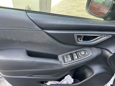 Used 2019 Subaru Forester Premium image 7