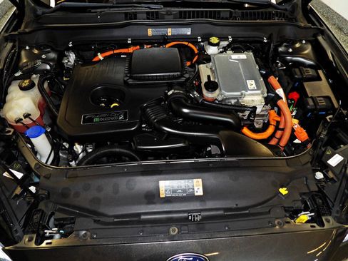 Used 2018 Ford Fusion Energi SE FWD image 22