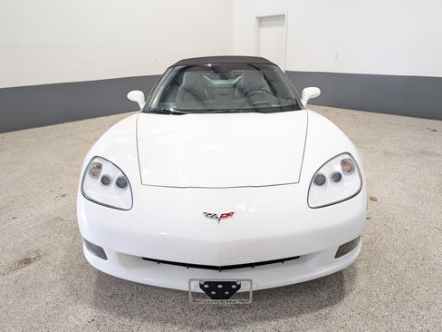 Used 2008 Chevrolet Corvette Convertible w/ Preferred Equipment Group RWD image 8