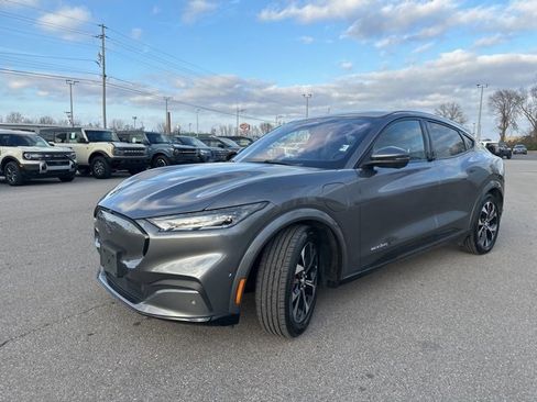 Used 2021 Ford Mustang Mach-E Premium w/ Equipment Group 301A image 24