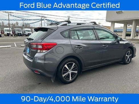 Used 2022 Subaru Impreza Premium image 8