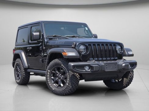 Used 2022 Jeep Wrangler Sport AWD/4WD image 2