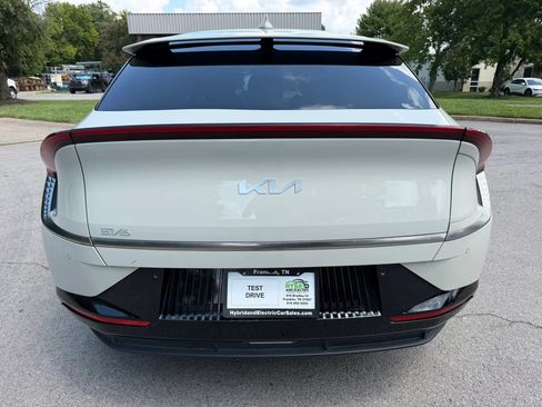 Used 2023 Kia EV6 Wind w/ Wind Technology Package AWD/4WD image 9