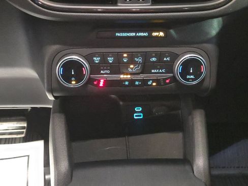 Used 2023 Ford Escape ST-Line image 19