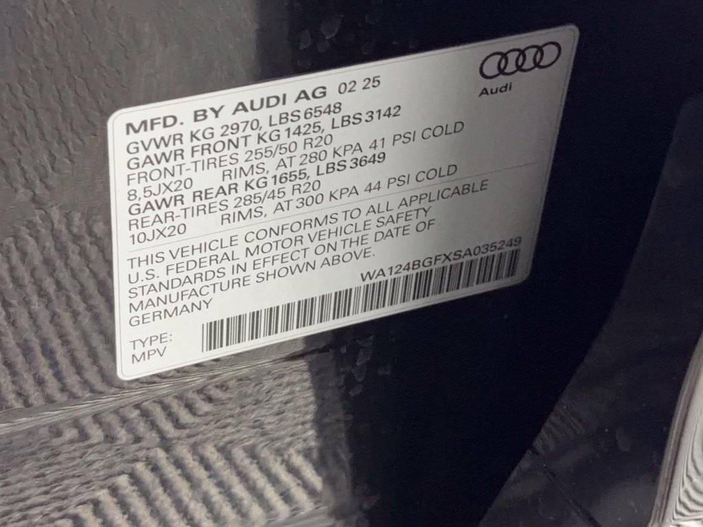 Used 2025 Audi Q6 e-tron Premium Plus w/ Premium Plus AWD/4WD image 24