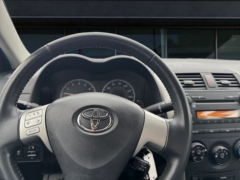 Used 2009 Toyota Corolla S image 4