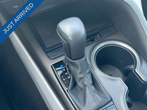 Used 2024 Toyota Camry SE image 20