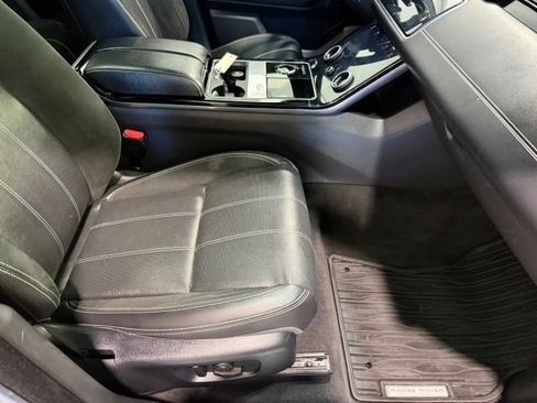 Used 2020 Land Rover Range Rover Velar S image 28