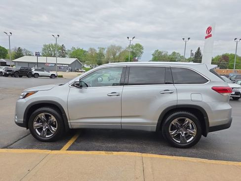 Used 2019 Toyota Highlander Limited Platinum AWD/4WD image 6