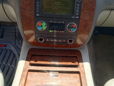 Used 2007 Chevrolet Suburban LTZ w/ LTZ Preferred Equipment Group image 11