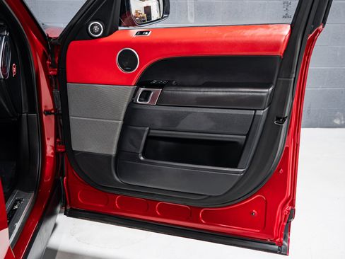 Used 2018 Land Rover Range Rover Sport HSE Dynamic image 40