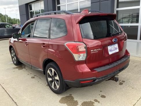 Used 2018 Subaru Forester 2.5i Premium AWD/4WD image 10