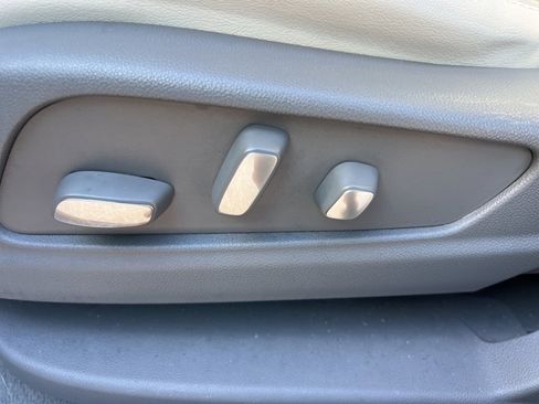 Used 2019 Cadillac XT5 Luxury image 25