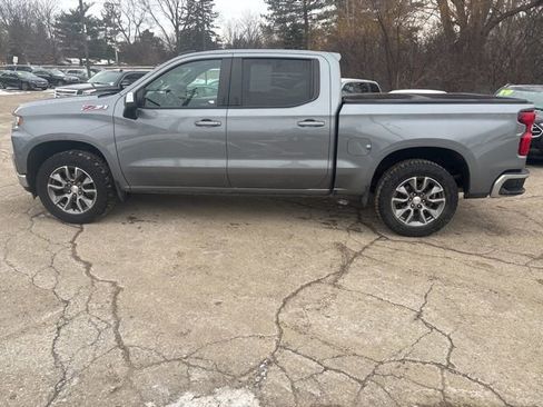 Used 2021 Chevrolet Silverado 1500 LT AWD/4WD image 12