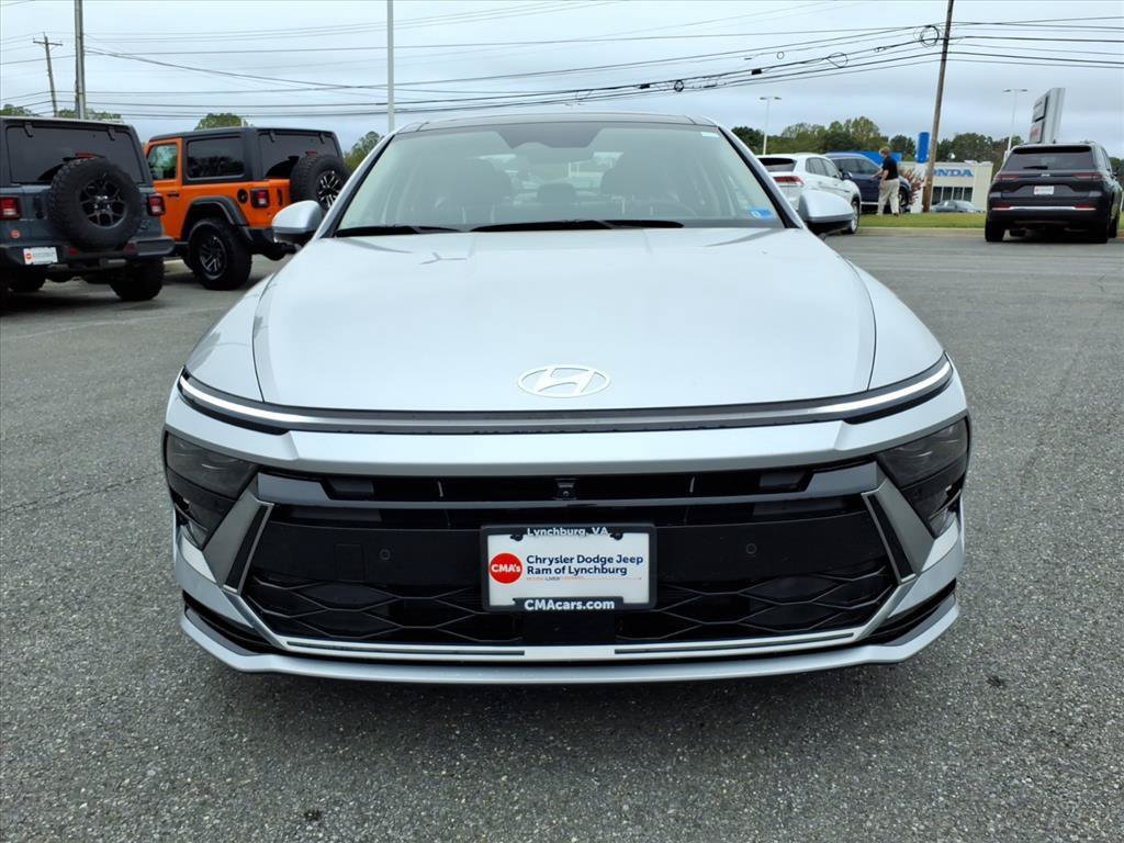 Used 2025 Hyundai Sonata Limited FWD image 9