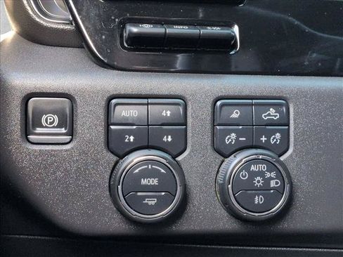Used 2024 Chevrolet Silverado 1500 ZR2 w/ Technology Package AWD/4WD image 17