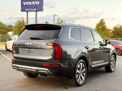 Used 2022 Kia Telluride S AWD/4WD image 9