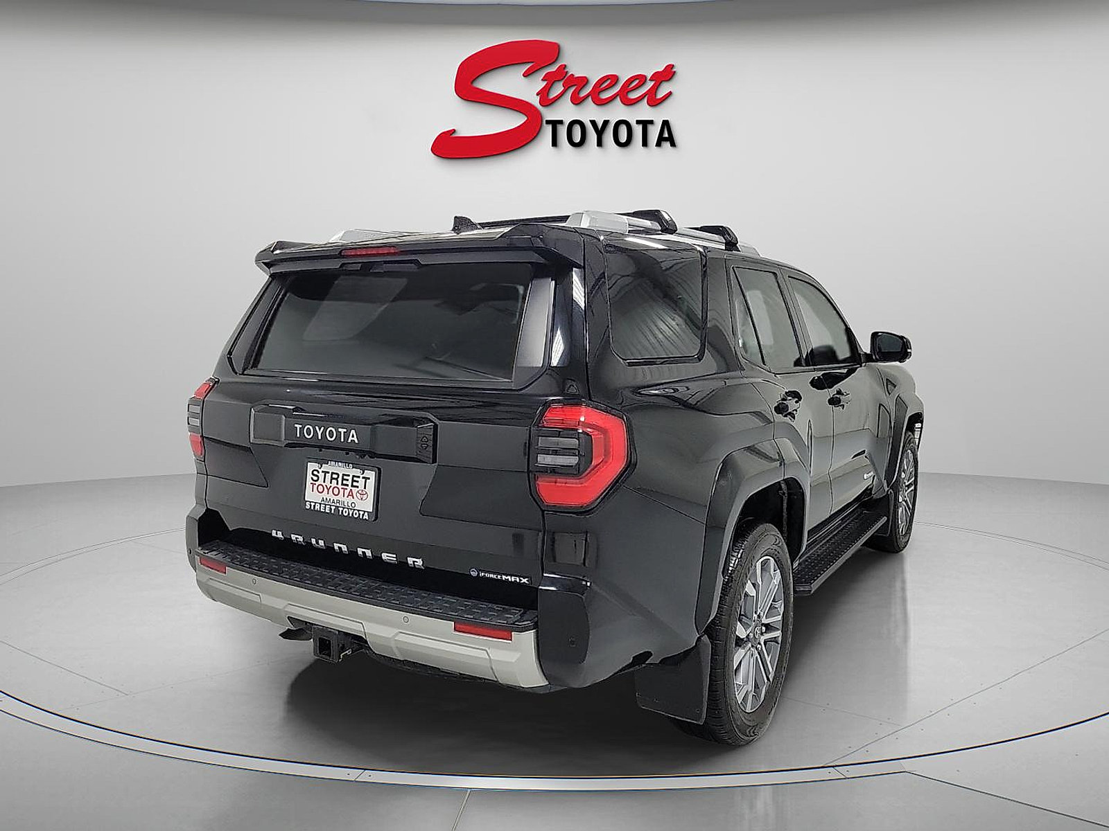 Certified 2025 Toyota 4Runner Limited AWD/4WD image 4