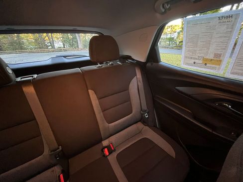 Used 2025 Chevrolet TrailBlazer LT image 33