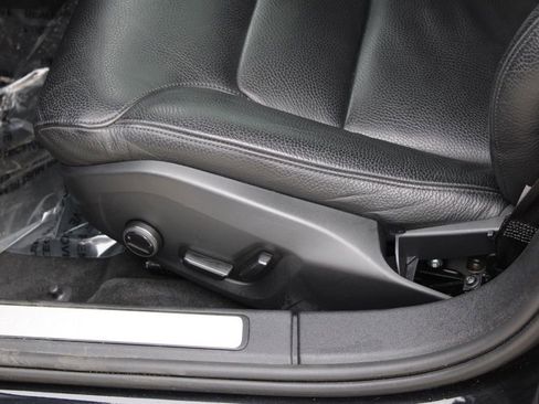 Used 2024 Volvo S60 B5 Plus image 17