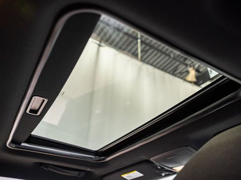 Certified 2023 Dodge Challenger SXT image 37