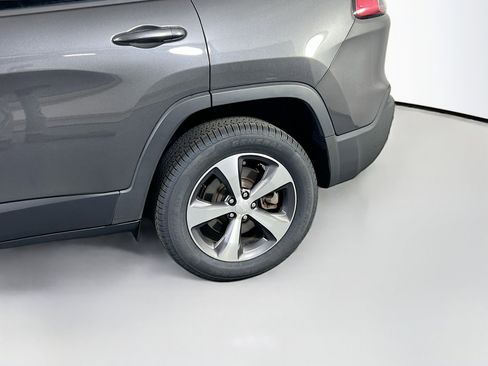 Used 2022 Jeep Cherokee Limited image 30