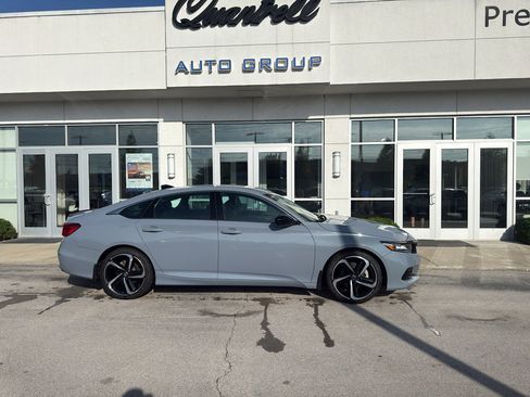 Used 2022 Honda Accord Sport Special Edition image 2