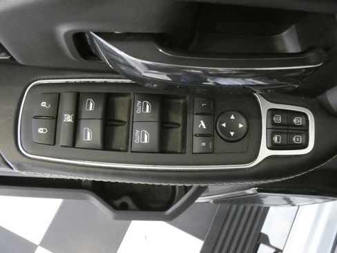 Used 2024 RAM 3500 Limited image 26