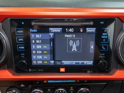 Used 2019 Toyota Tacoma TRD Off-Road AWD/4WD image 21