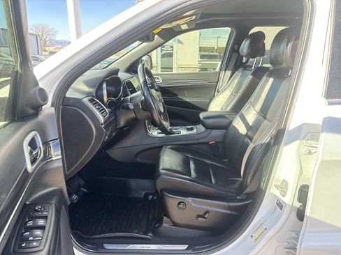 Used 2022 Jeep Grand Cherokee Limited image 26