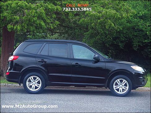 Used 2012 Hyundai Santa Fe GLS image 5