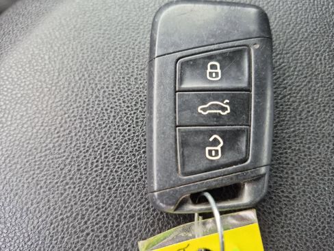 Used 2021 Volkswagen Jetta GLI FWD image 33
