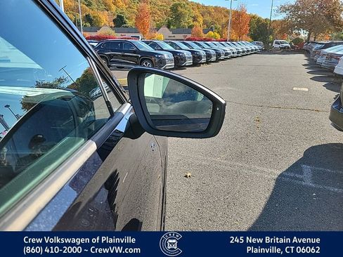 New 2026 Volkswagen Tiguan SE R-Line image 19