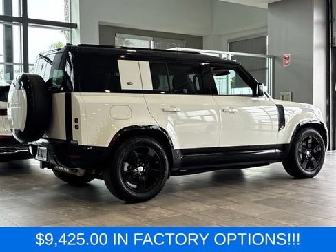 Used 2024 Land Rover Defender 110 X-Dynamic SE AWD/4WD image 4