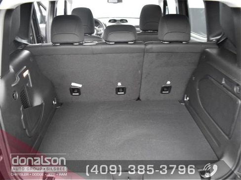 Used 2023 Jeep Renegade Altitude w/ Sun/Sound Group image 13