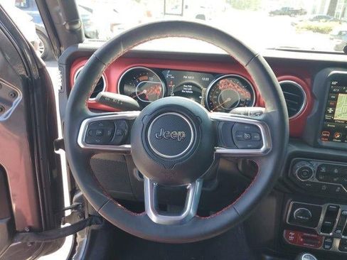 Used 2023 Jeep Gladiator Rubicon w/ LED Lighting Group AWD/4WD image 19