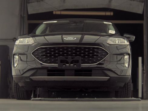 Used 2022 Ford Escape SEL AWD/4WD image 2