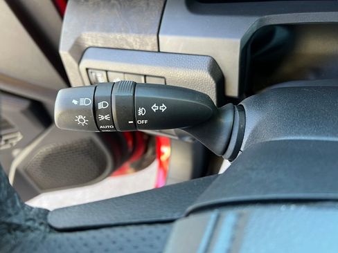 Used 2025 Toyota Tacoma Limited image 16