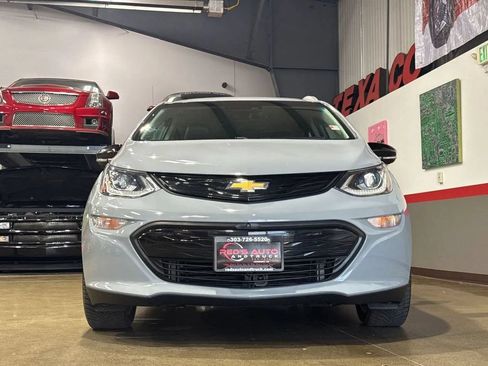 Used 2020 Chevrolet Bolt Premier w/ Infotainment Package FWD image 39