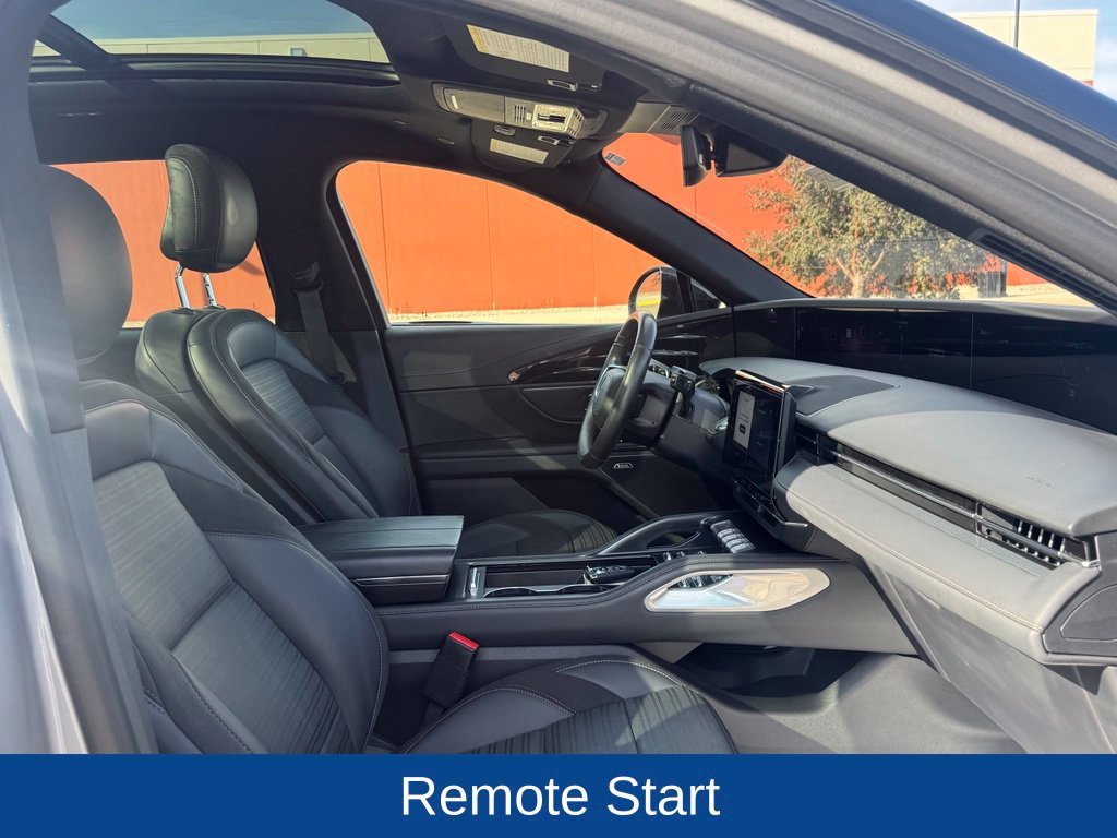 Used 2025 Lincoln Nautilus Reserve w/ Jet Appearance Package AWD/4WD image 25