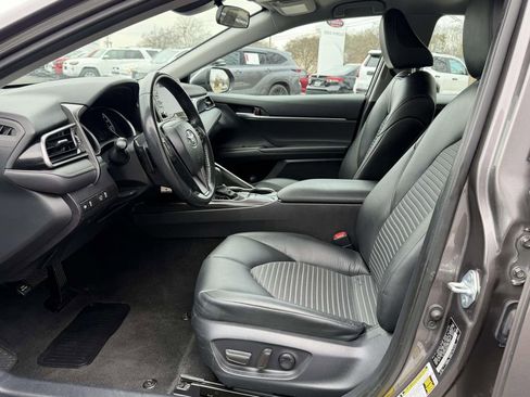 Used 2024 Toyota Camry SE image 15