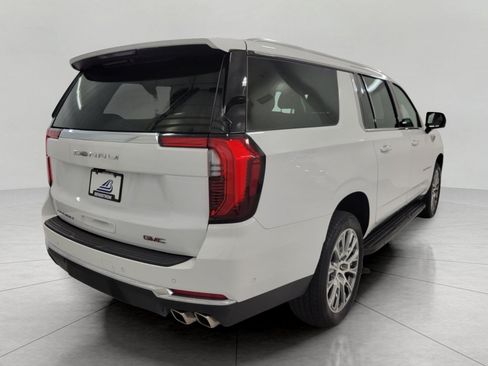 Used 2025 GMC Yukon XL Denali AWD/4WD image 20