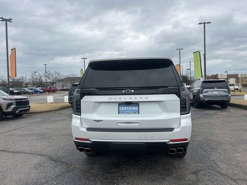 Certified 2025 Chevrolet Suburban High Country image 4