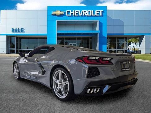 Used 2025 Chevrolet Corvette Stingray Preferred Cpe w/ Battery Protection Package RWD image 5